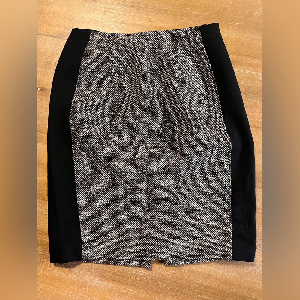 White House Black Market tweed pencil skirt